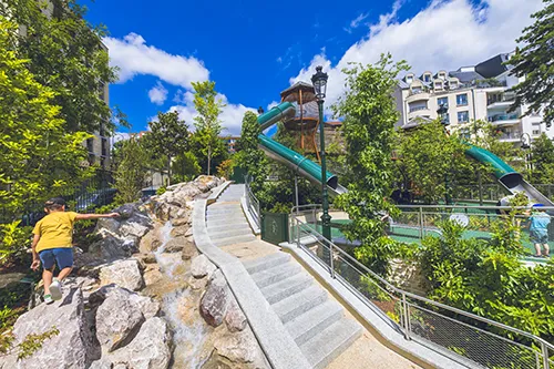 Square des Terrasses : une aire de jeux au sein d’un îlot de verdure en plein cœur de Puteaux